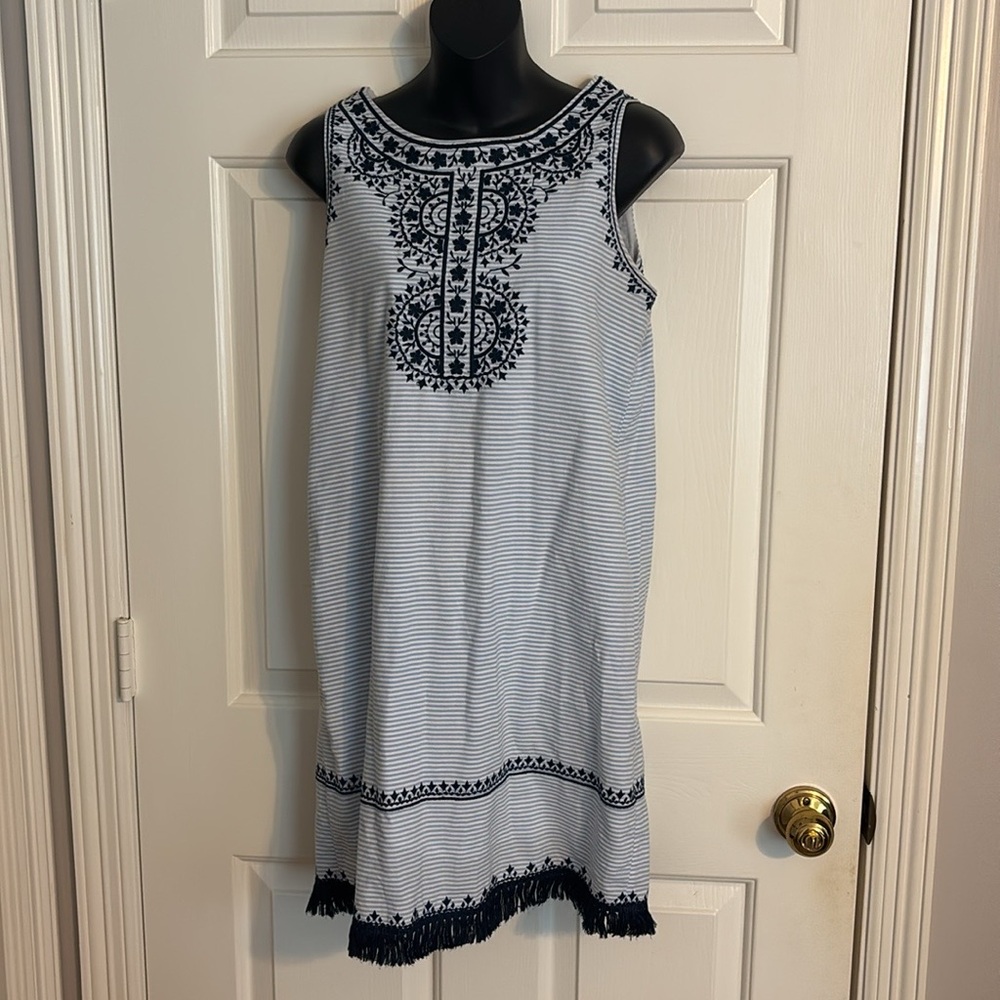 Vineyard Vines Embroidered Sleeveless Dress